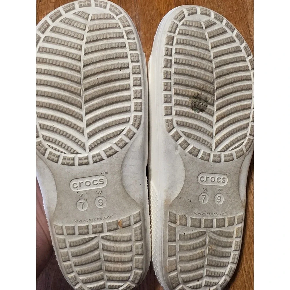 Crocs Classic Slides White Sandals Mens 7 Womens 9 Slip On Shoes 206121